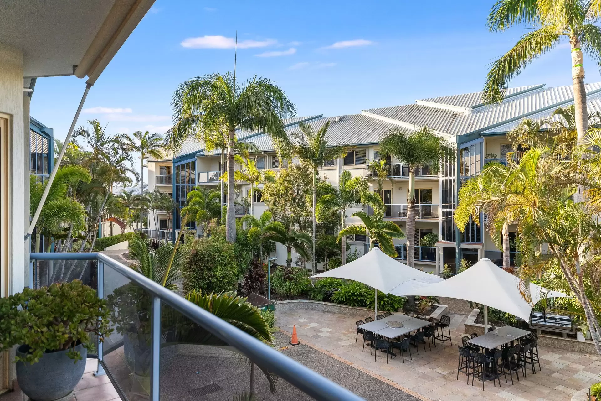 18/12 Esperance Court, Raby Bay Sold by Queensland Sotheby's International Realty - image 1