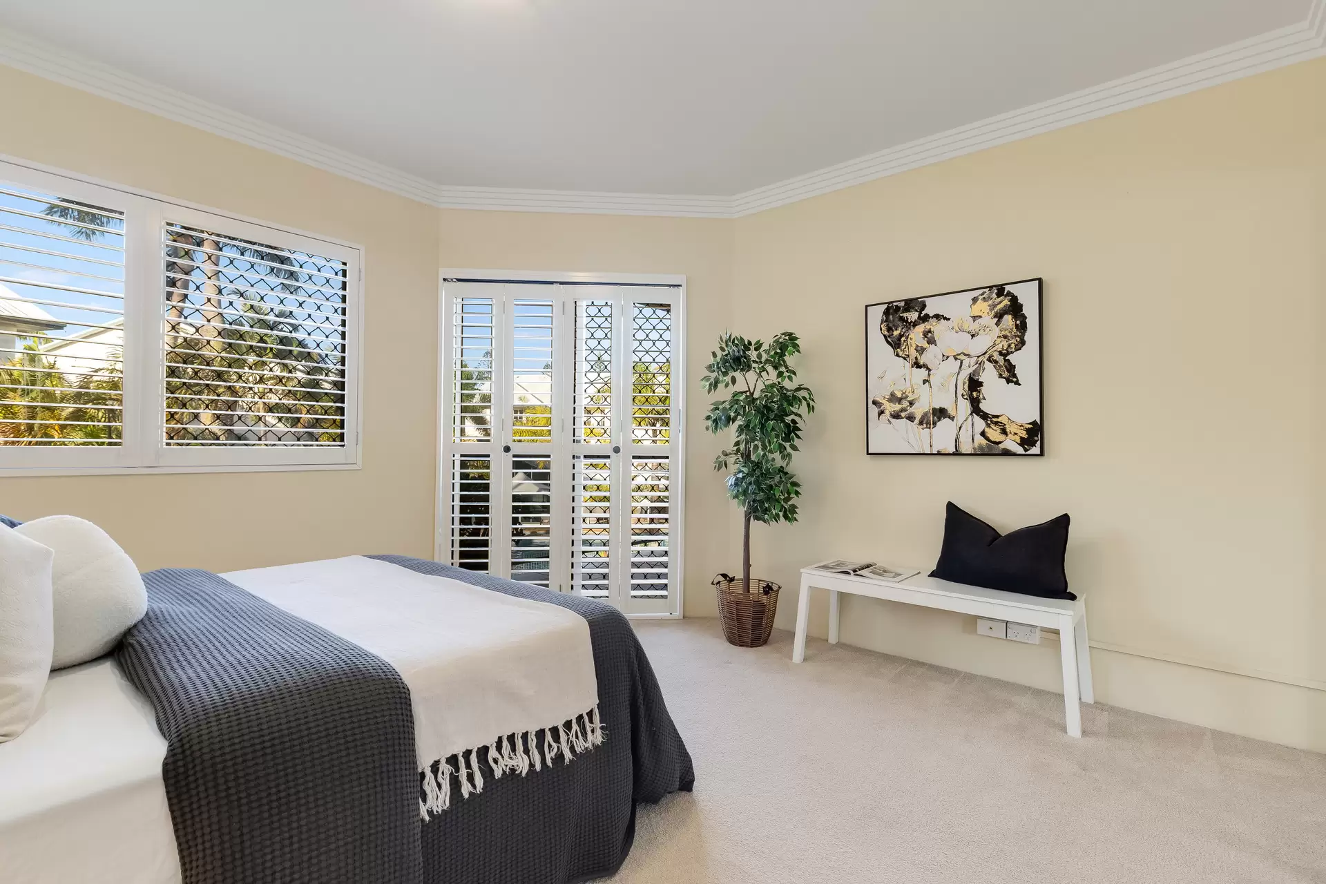 18/12 Esperance Court, Raby Bay Sold by Queensland Sotheby's International Realty - image 1