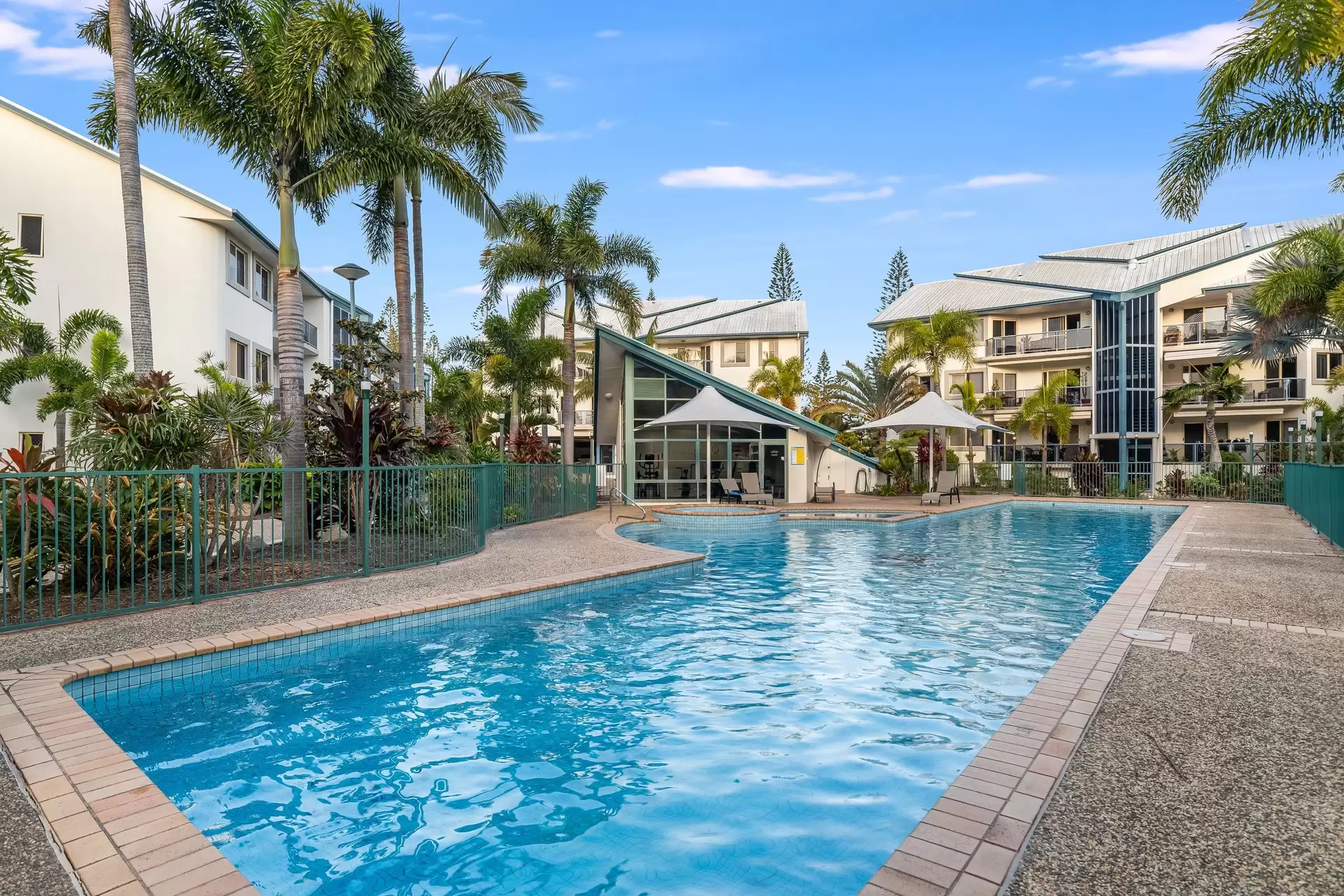 18/12 Esperance Court, Raby Bay Sold by Queensland Sotheby's International Realty - image 1
