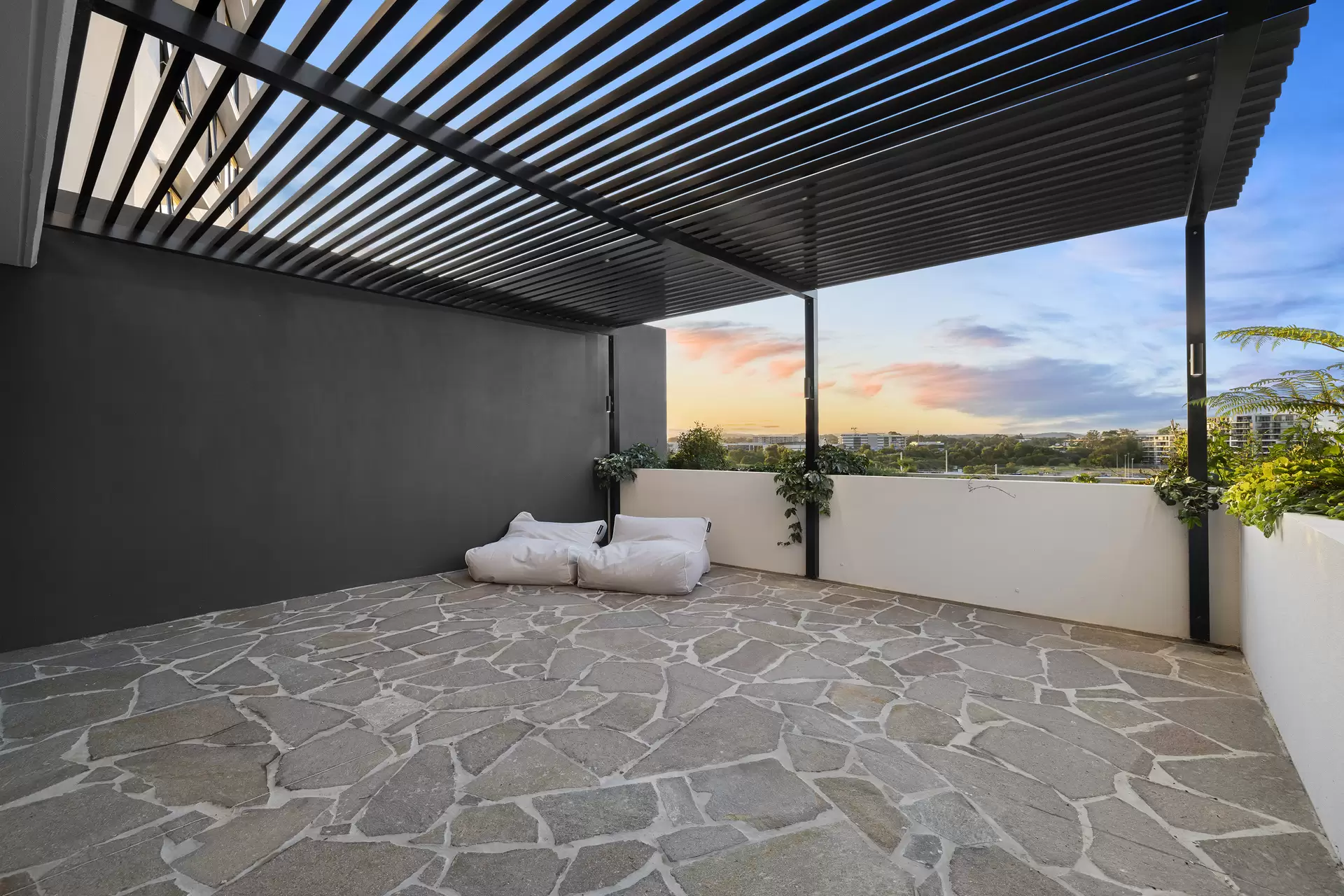 508/12 South Sea Islander Way, Maroochydore Sold by Queensland Sotheby's International Realty - image 1