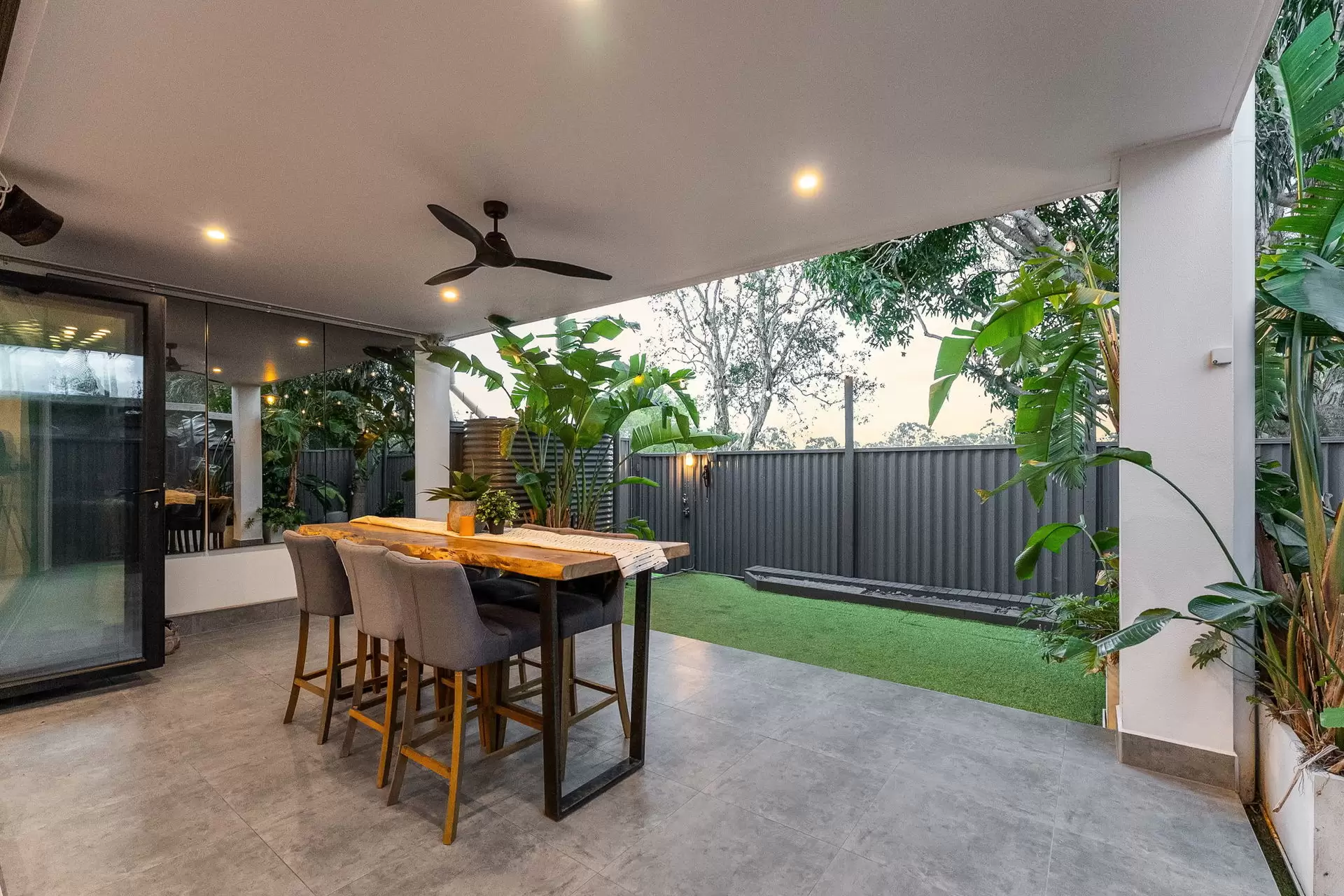 2/149 Musgrave Avenue, Labrador Sold by Queensland Sotheby's International Realty - image 1