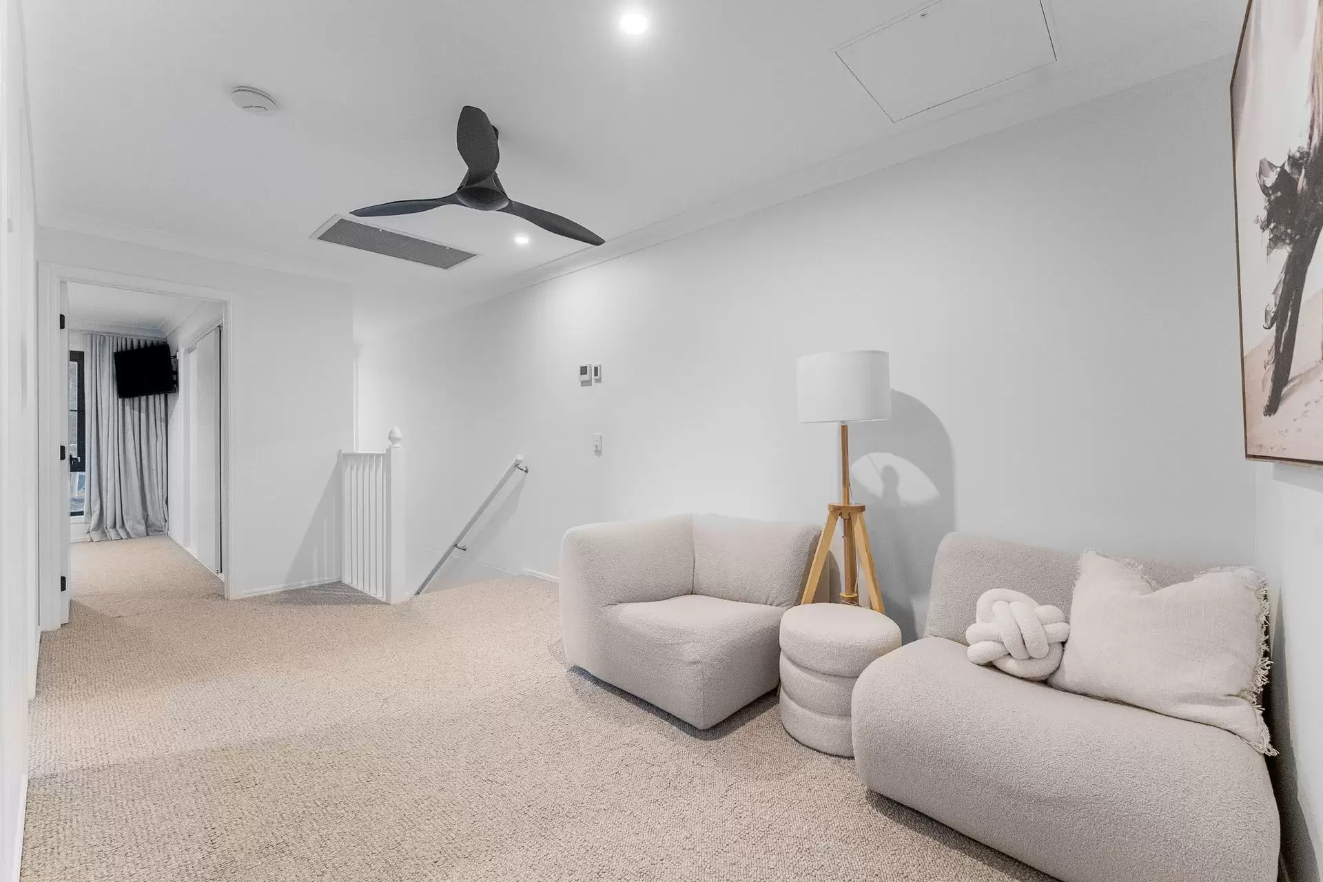 2/149 Musgrave Avenue, Labrador Sold by Queensland Sotheby's International Realty - image 1