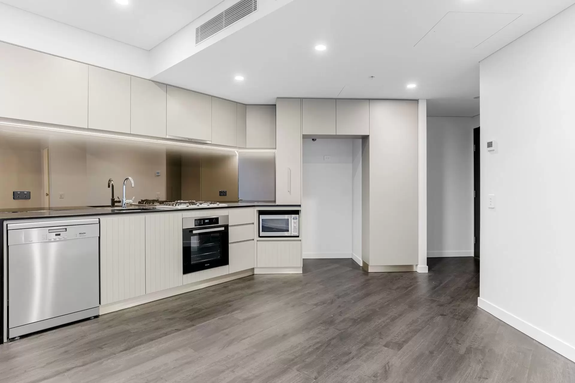 2506/8 Adelaide Street, Brisbane City Sold by  - image 1