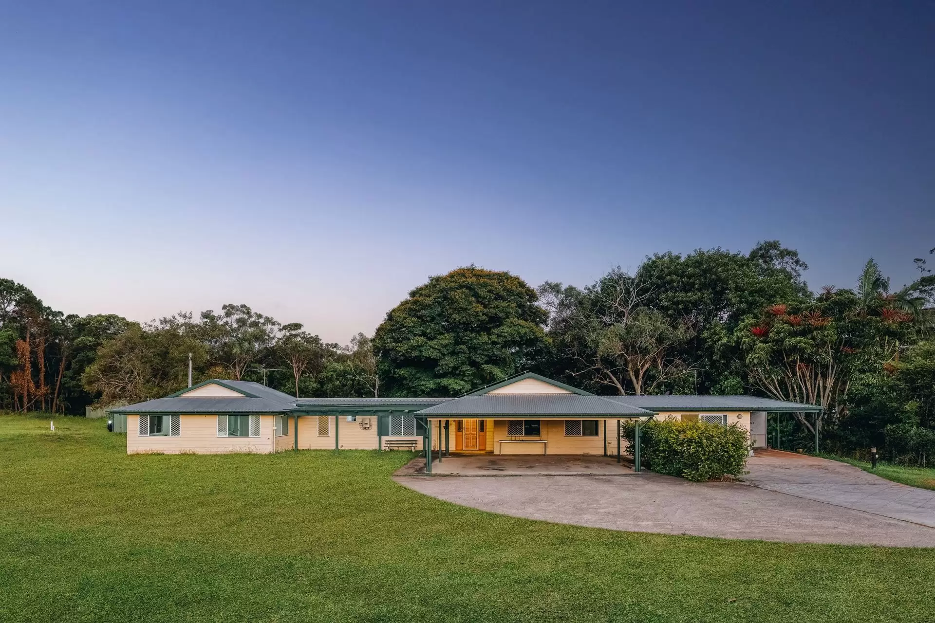 760 Rochedale Road, Rochedale Sold by Queensland Sotheby's International Realty - image 1