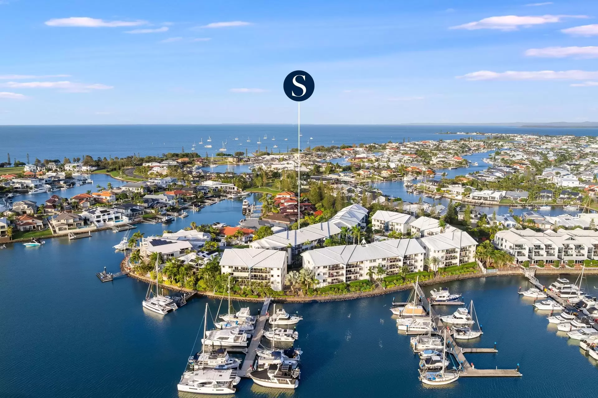 33/10-14 Esperance Court, Raby Bay Sold by Queensland Sotheby's International Realty - image 1