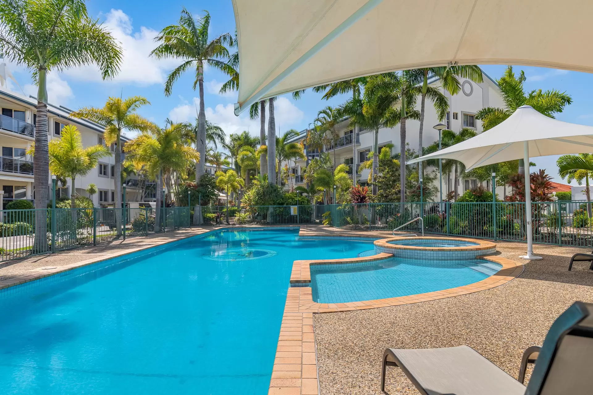 33/10-14 Esperance Court, Raby Bay Sold by Queensland Sotheby's International Realty - image 1