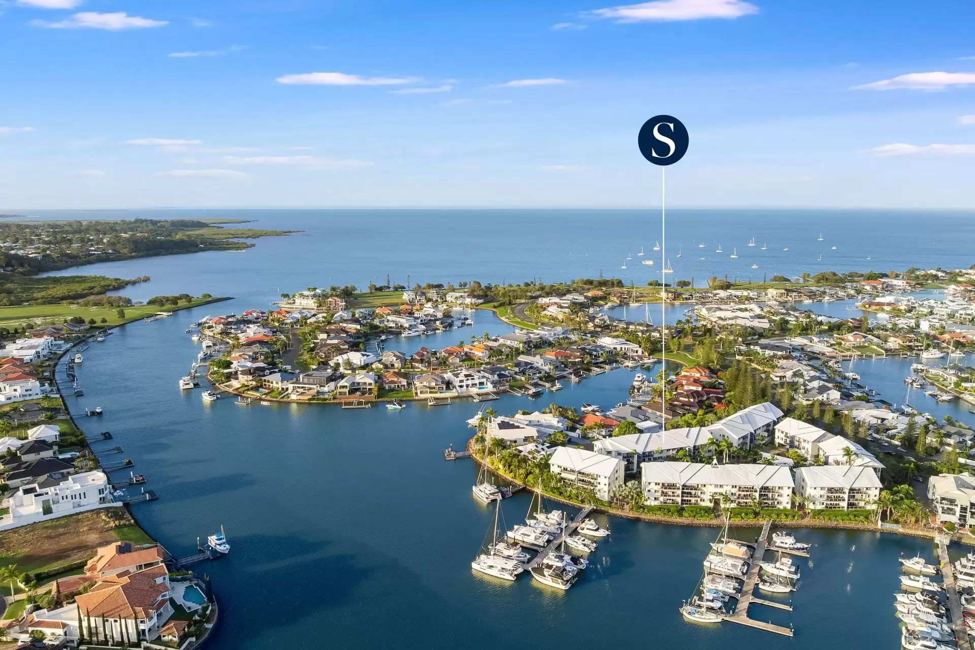 33/10-14 Esperance Court, Raby Bay Sold by  - image 1
