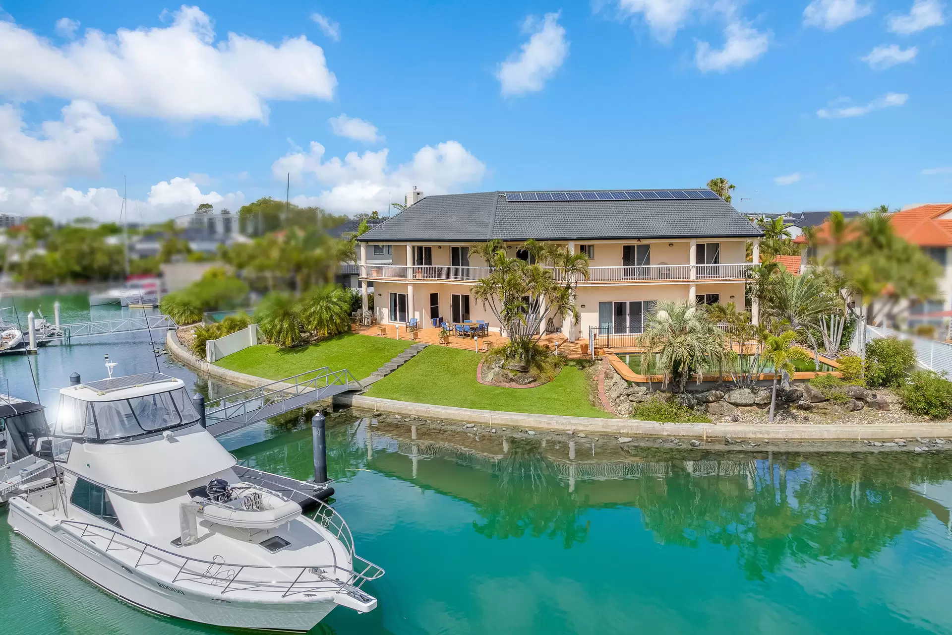 3 Mainroyal Court, Raby Bay Sold by  - image 1
