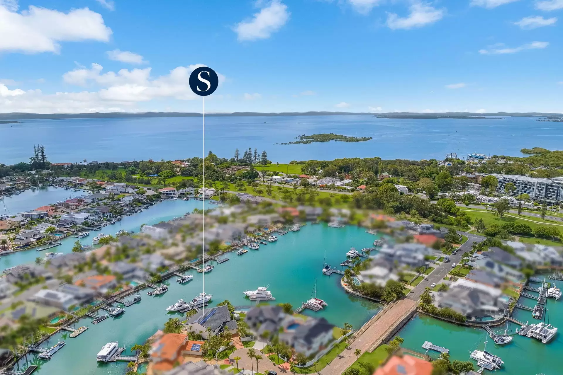 3 Mainroyal Court, Raby Bay Sold by Queensland Sotheby's International Realty - image 1