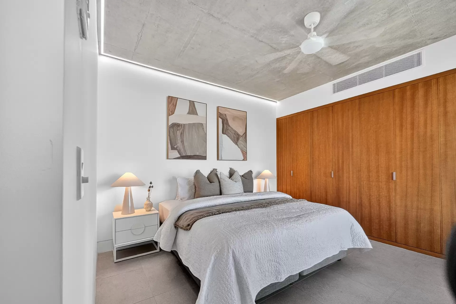10 Bottletree Close, Airlie Beach For Sale by Queensland Sotheby's International Realty - image 1