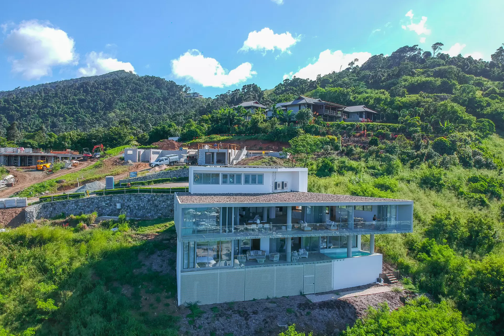 10 Bottletree Close, Airlie Beach For Sale by Queensland Sotheby's International Realty - image 1