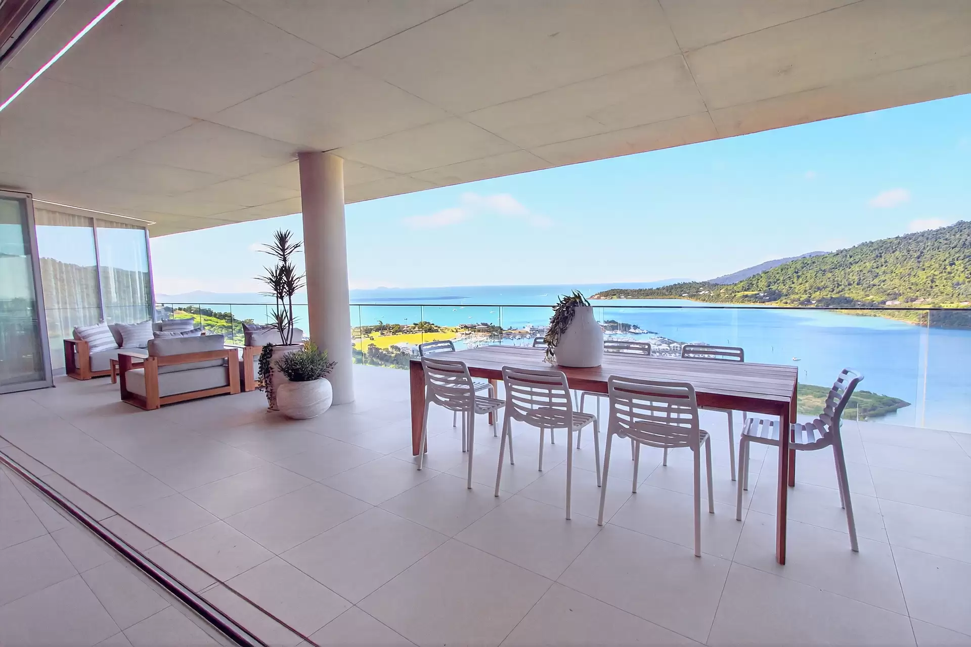 10 Bottletree Close, Airlie Beach For Sale by Queensland Sotheby's International Realty - image 1