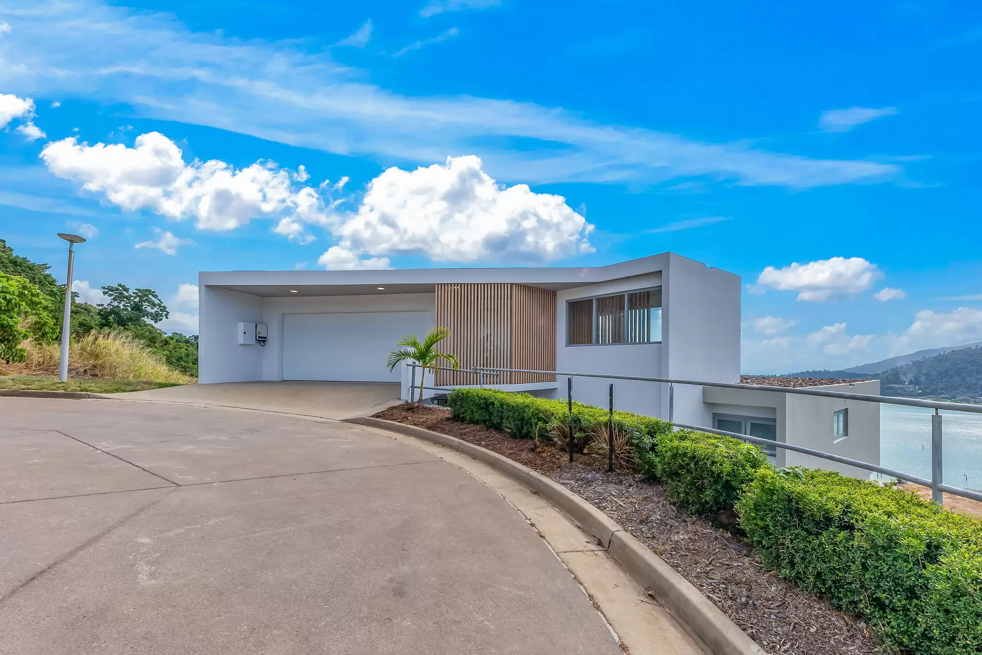 10 Bottletree Close, Airlie Beach For Sale by Queensland Sotheby's International Realty - image 1