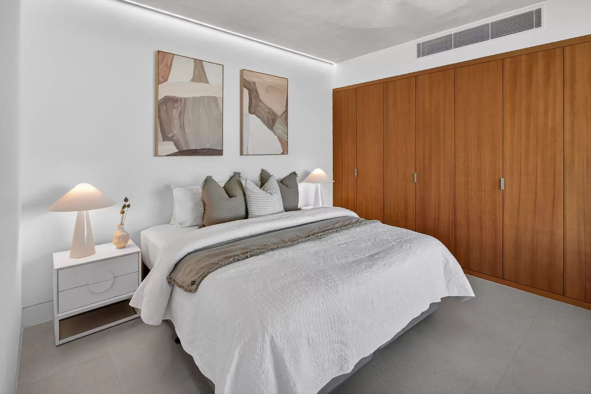 10 Bottletree Close, Airlie Beach For Sale by Queensland Sotheby's International Realty - image 1