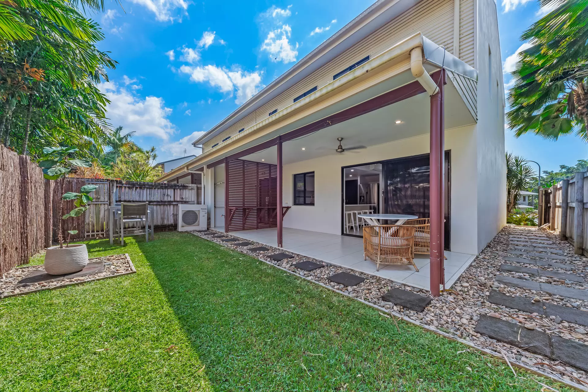 32/25 Abell Road, Cannonvale Sold by Queensland Sotheby's International Realty - image 1