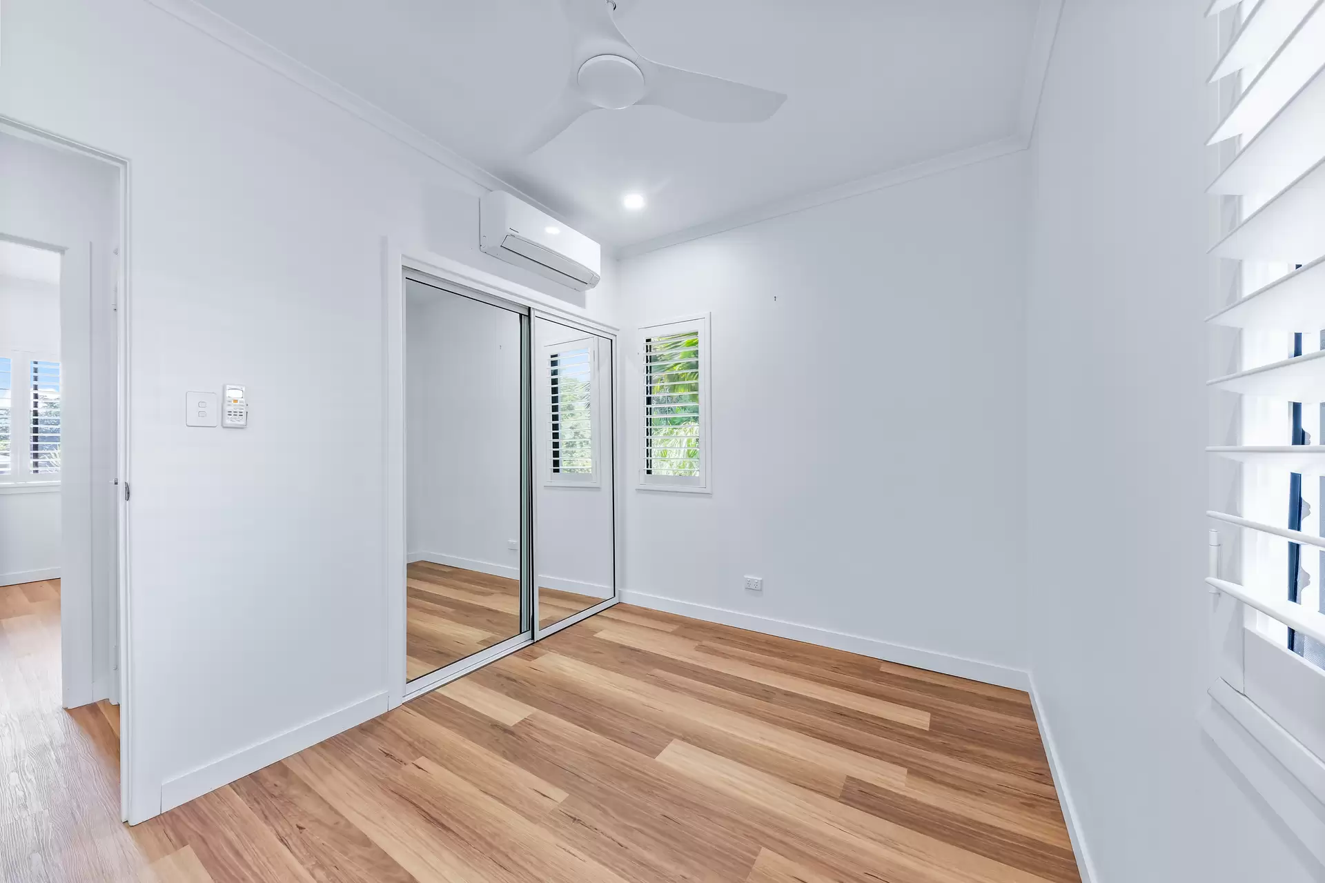 32/25 Abell Road, Cannonvale Sold by Queensland Sotheby's International Realty - image 1