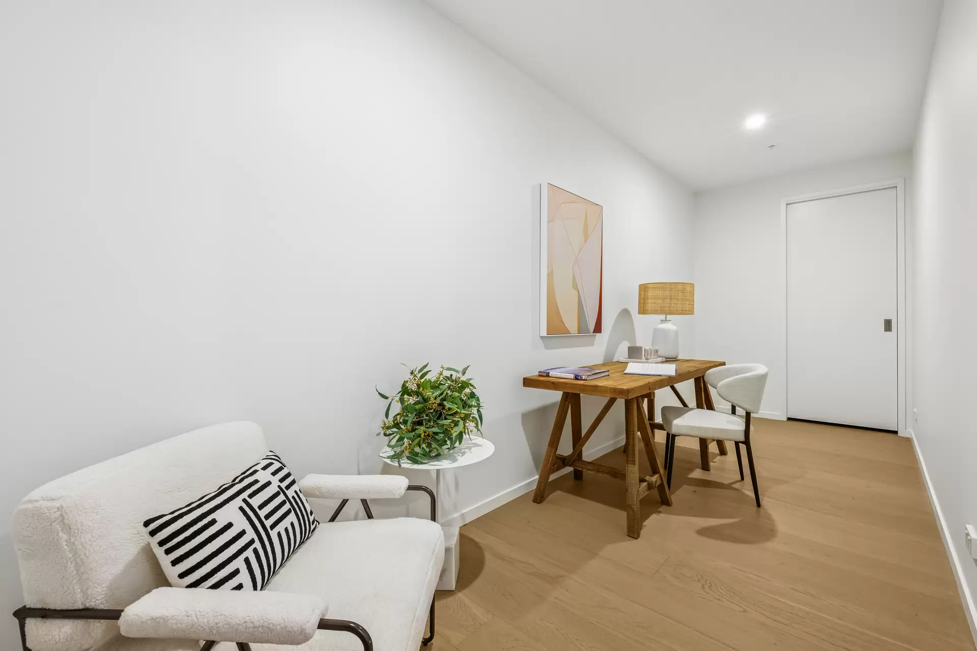 7/25 Woodroffe Avenue, Main Beach For Sale by Queensland Sotheby's International Realty - image 1