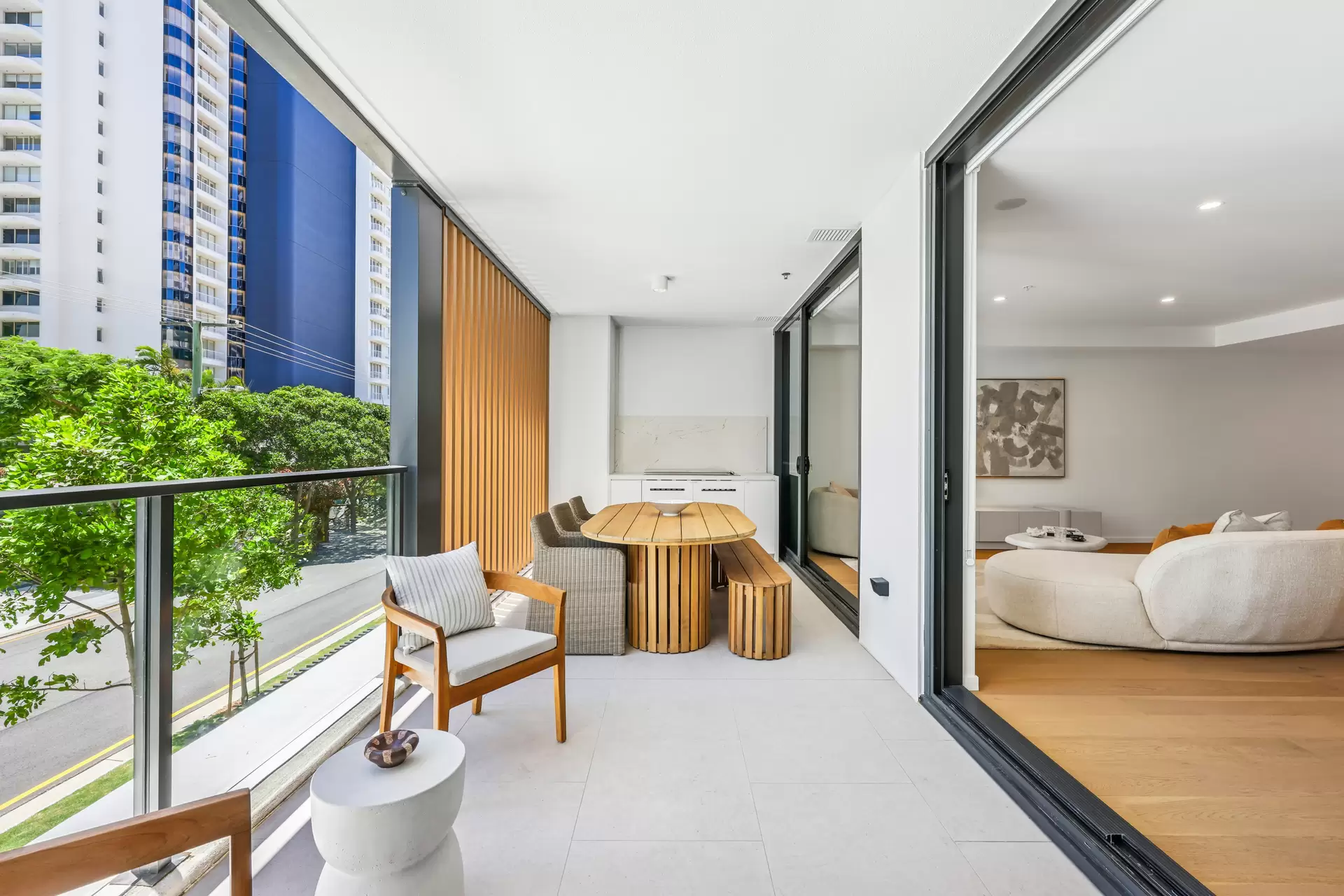 7/25 Woodroffe Avenue, Main Beach For Sale by Queensland Sotheby's International Realty - image 1