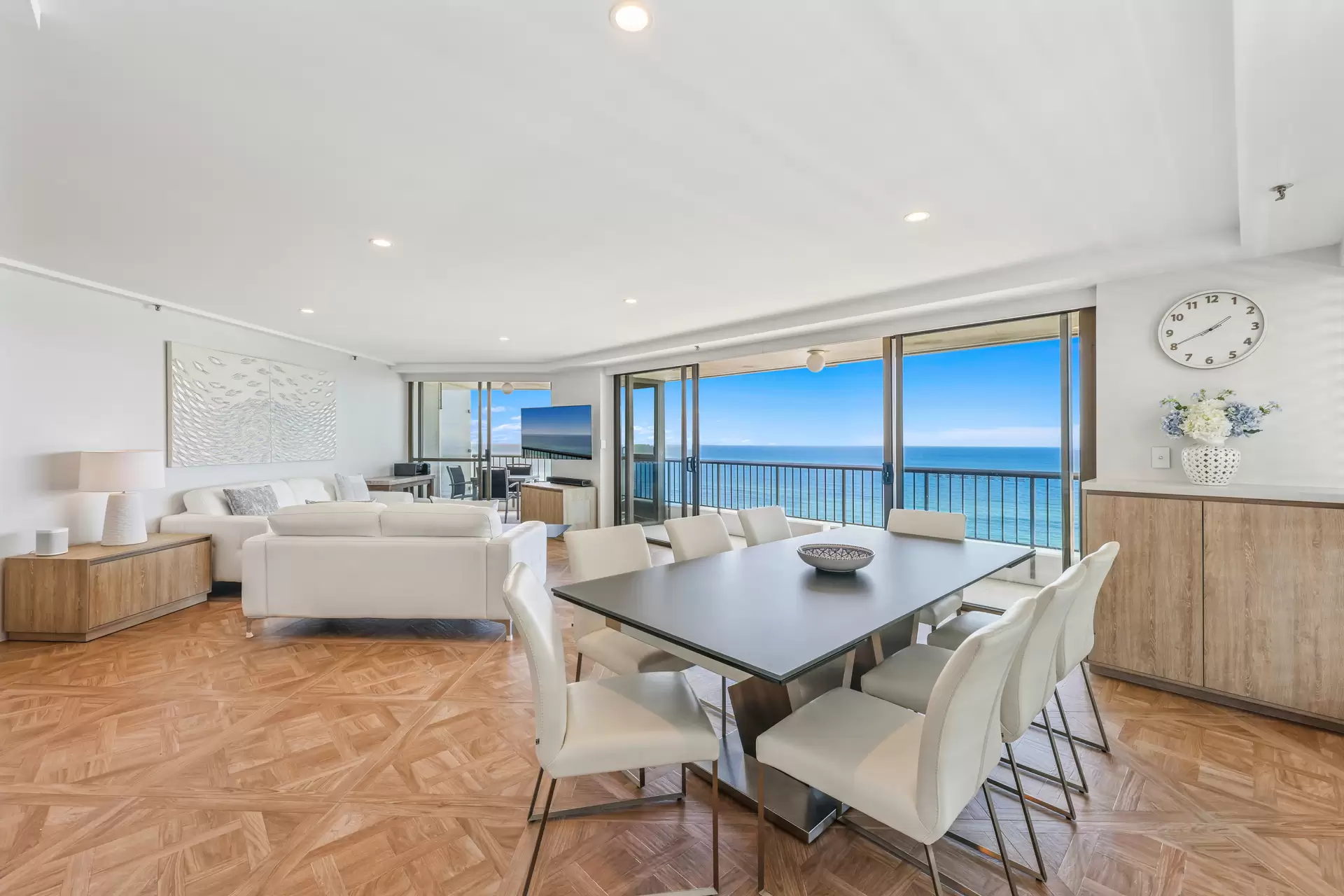 80/3554 Main Beach Parade, Main Beach Sold by  - image 1
