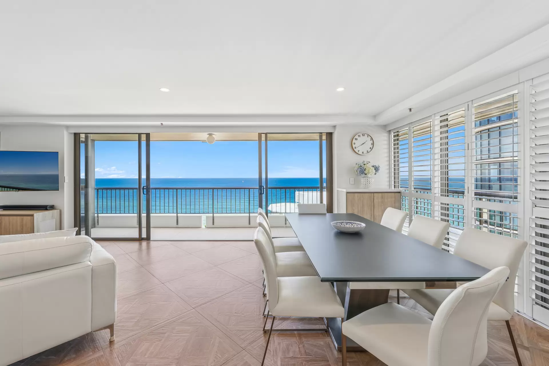 80/3554 Main Beach Parade, Main Beach Sold by  - image 1