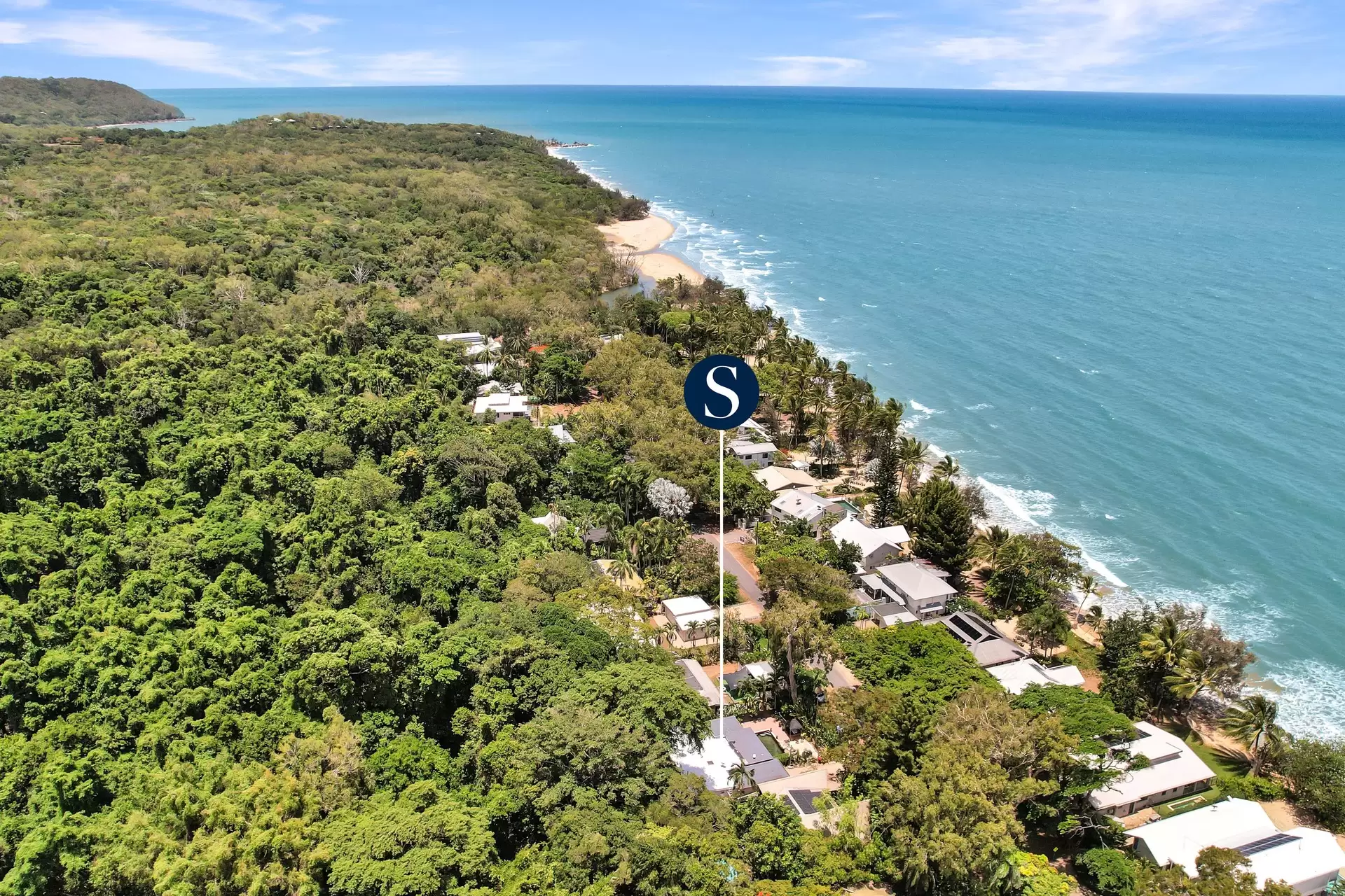 6 Oak Street, Oak Beach For Sale by Queensland Sotheby's International Realty - image 1
