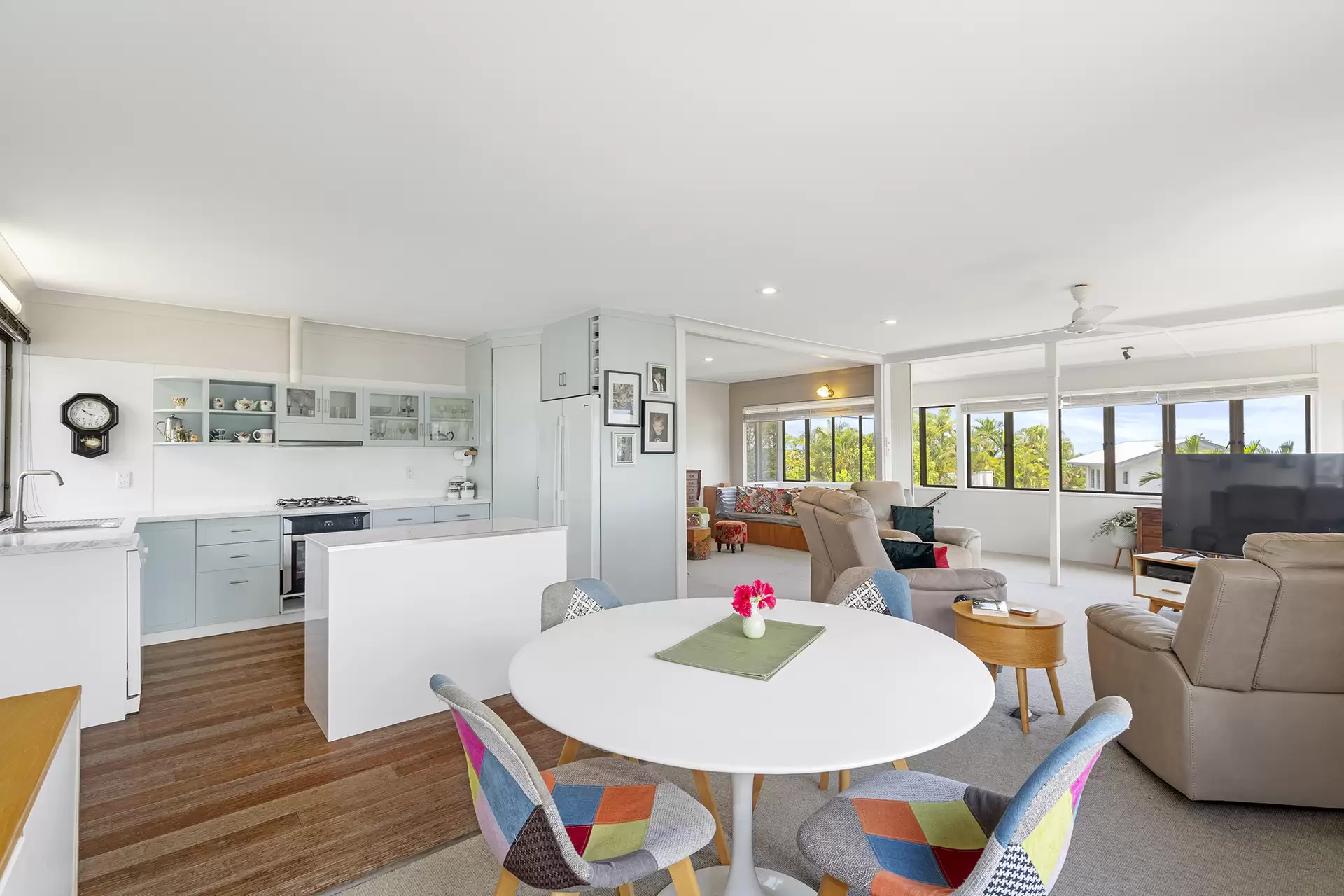 6 Ocean View Avenue, Airlie Beach For Sale by Queensland Sotheby's International Realty - image 1