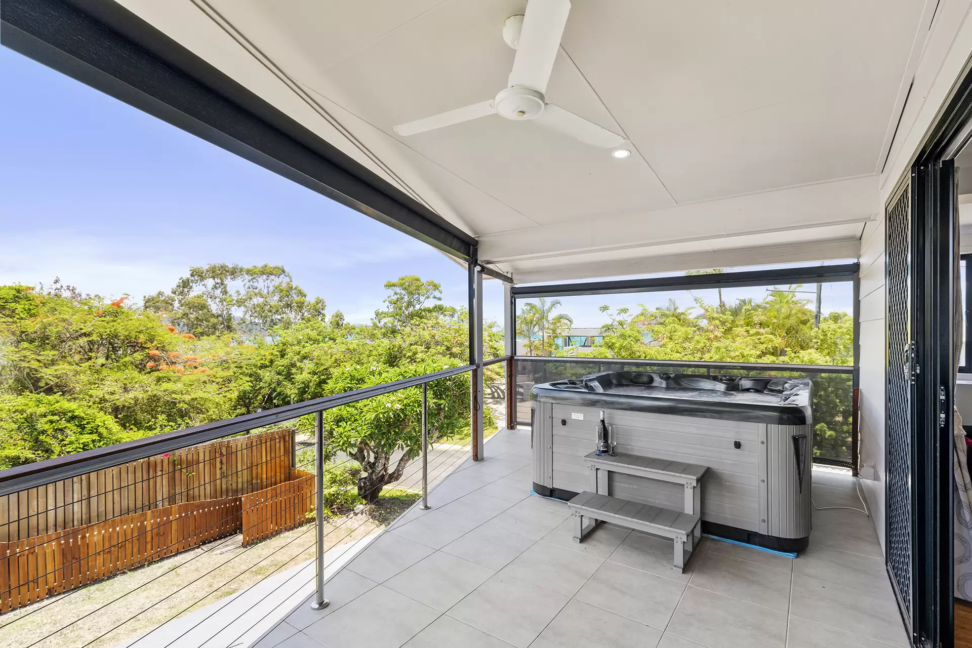 6 Ocean View Avenue, Airlie Beach For Sale by Queensland Sotheby's International Realty - image 1