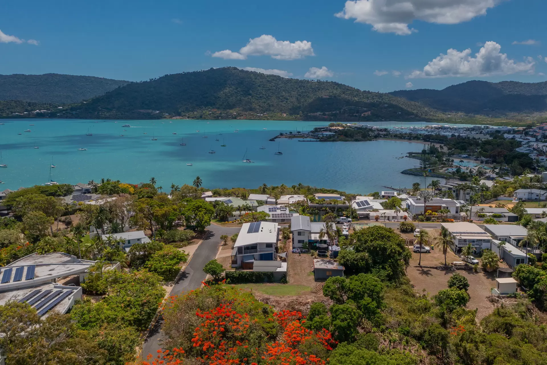 6 Ocean View Avenue, Airlie Beach For Sale by Queensland Sotheby's International Realty - image 1