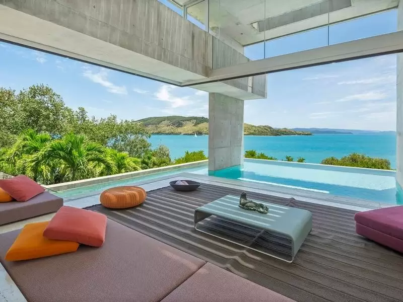 4 Plum Pudding Close, Hamilton Island Sold by  - image 1