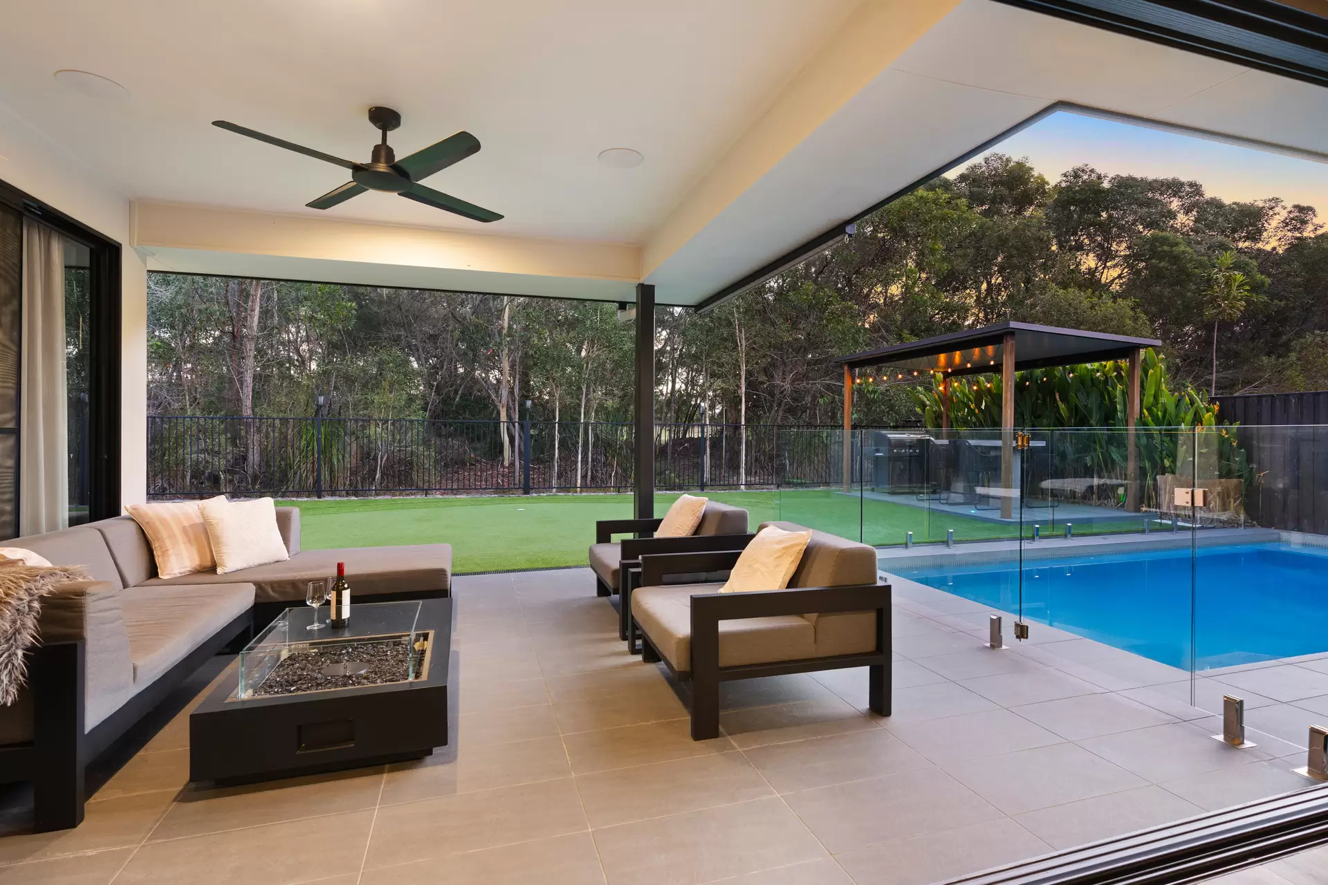 20 Oakmont Court, Peregian Springs Sold by Queensland Sotheby's International Realty - image 1