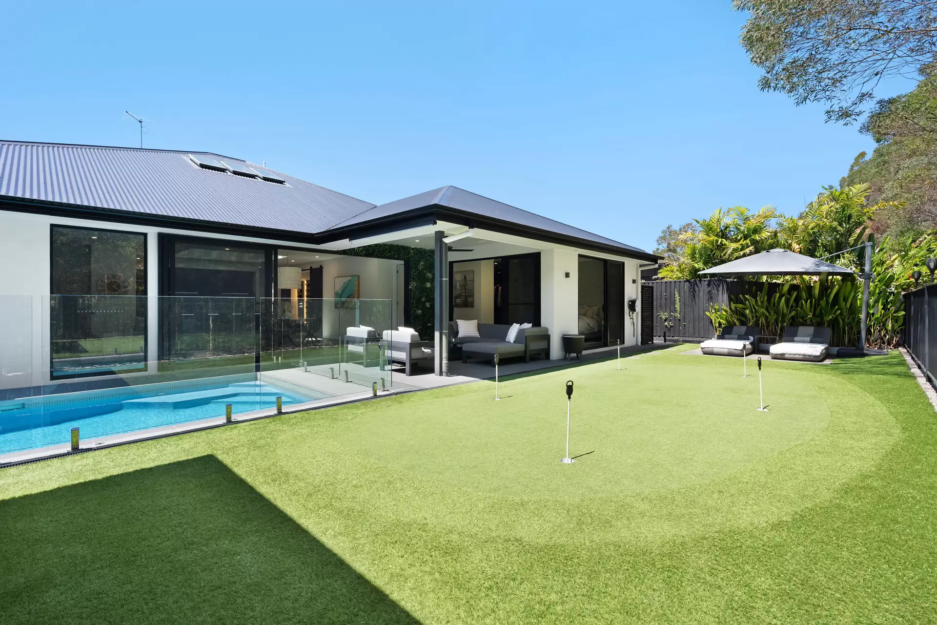 20 Oakmont Court, Peregian Springs Sold by Queensland Sotheby's International Realty - image 1