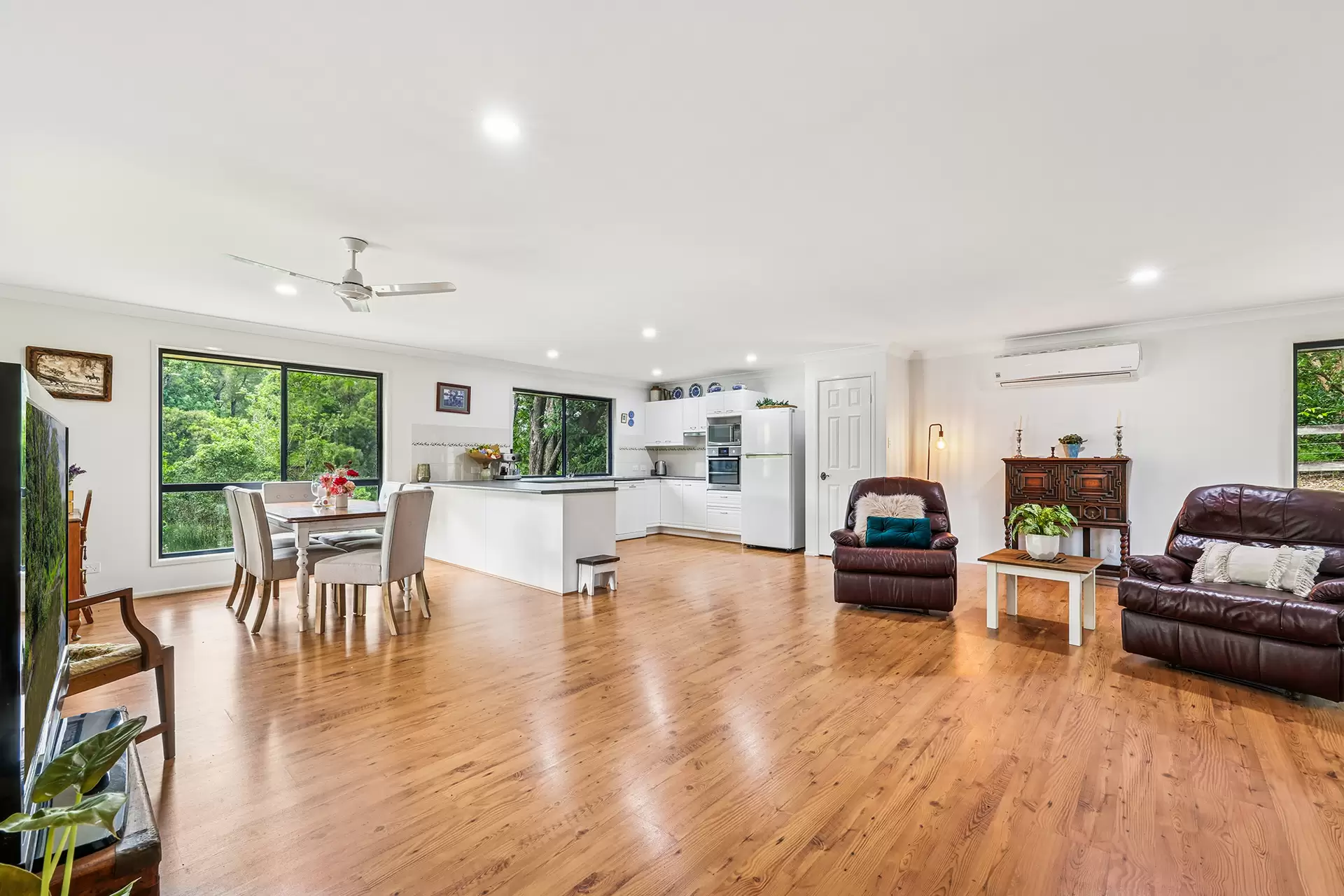 28-30 Monarch Drive, Canungra Sold by  - image 1