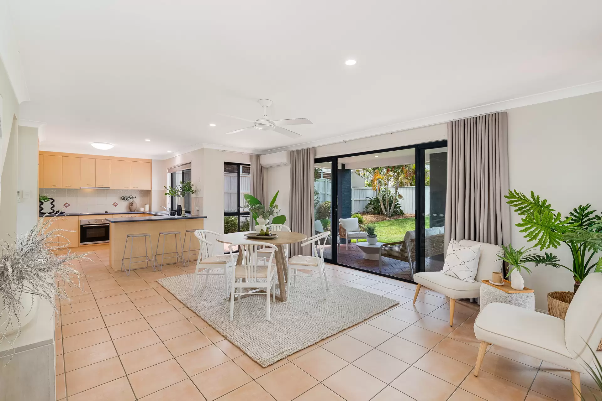 10 Seabrae Drive, Redland Bay Sold by  - image 1