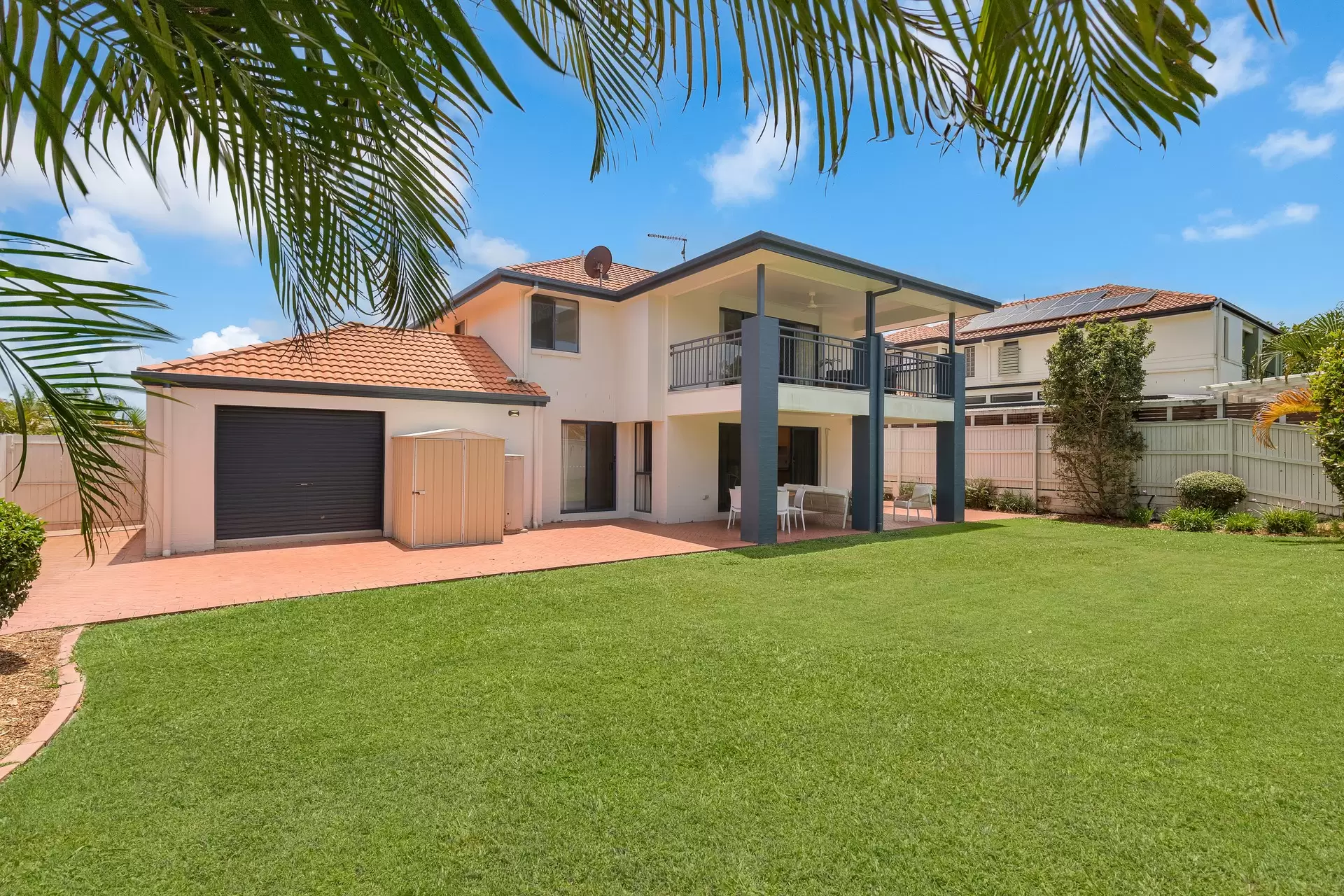 10 Seabrae Drive, Redland Bay Sold by Queensland Sotheby's International Realty - image 1