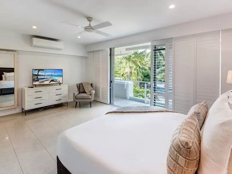 Yacht Harbour Tower 1, 1 Marina Drive, Hamilton Island For Sale by  - image 1