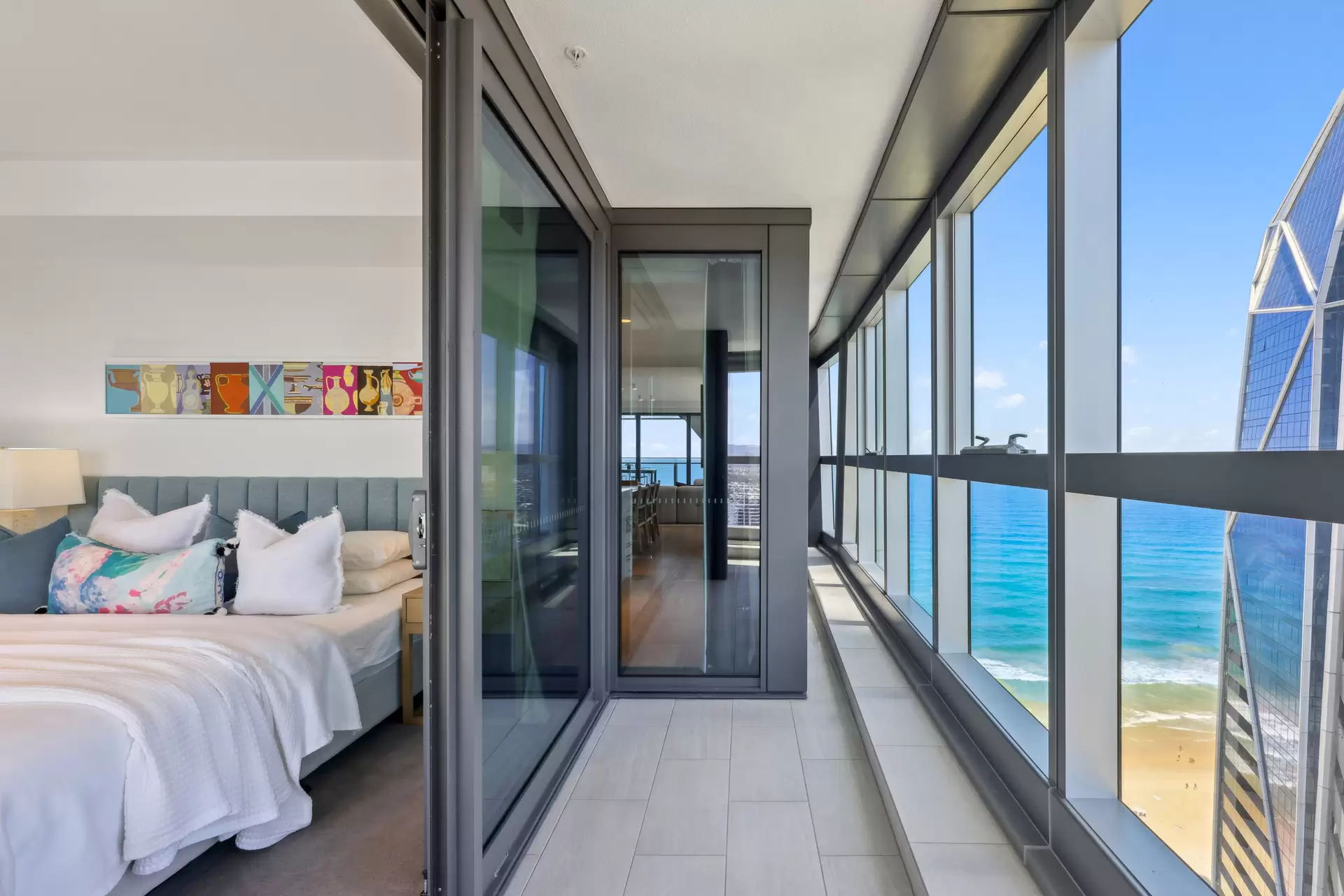 12705/36 Old Burleigh Road, Surfers Paradise Sold by  - image 1