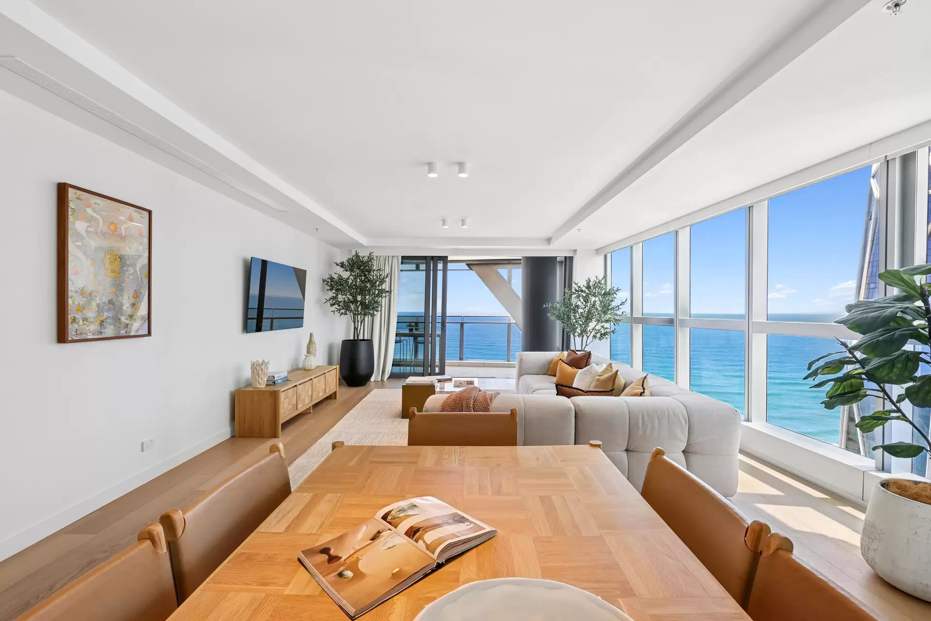 12705/36 Old Burleigh Road, Surfers Paradise Sold by Queensland Sotheby's International Realty - image 1