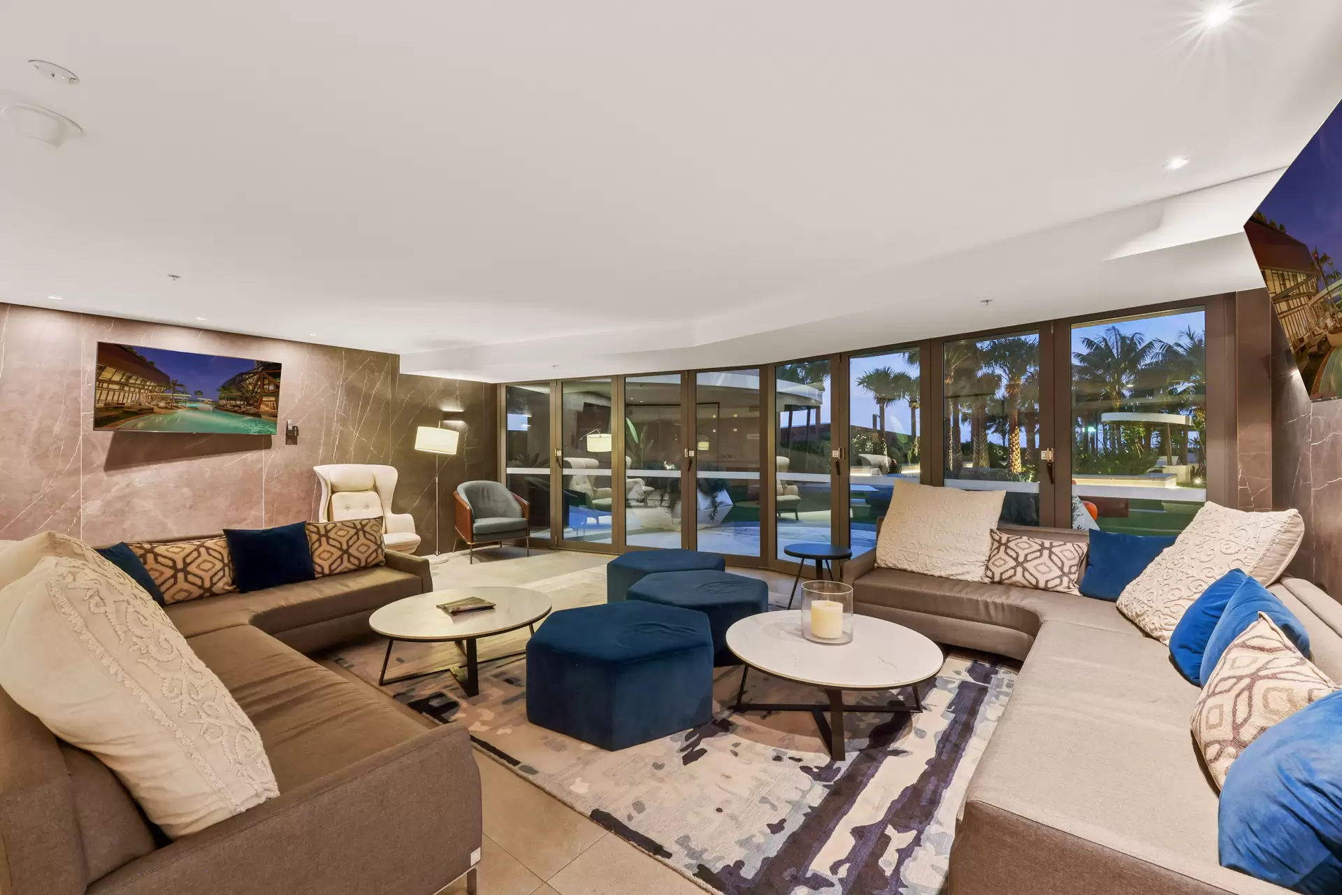 12705/36 Old Burleigh Road, Surfers Paradise Sold by Queensland Sotheby's International Realty - image 1
