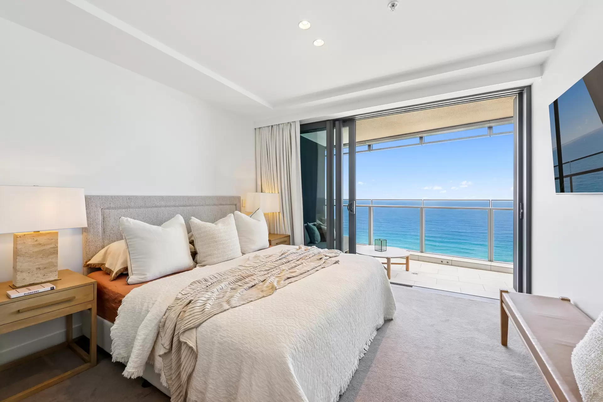 12705/36 Old Burleigh Road, Surfers Paradise Sold by  - image 1