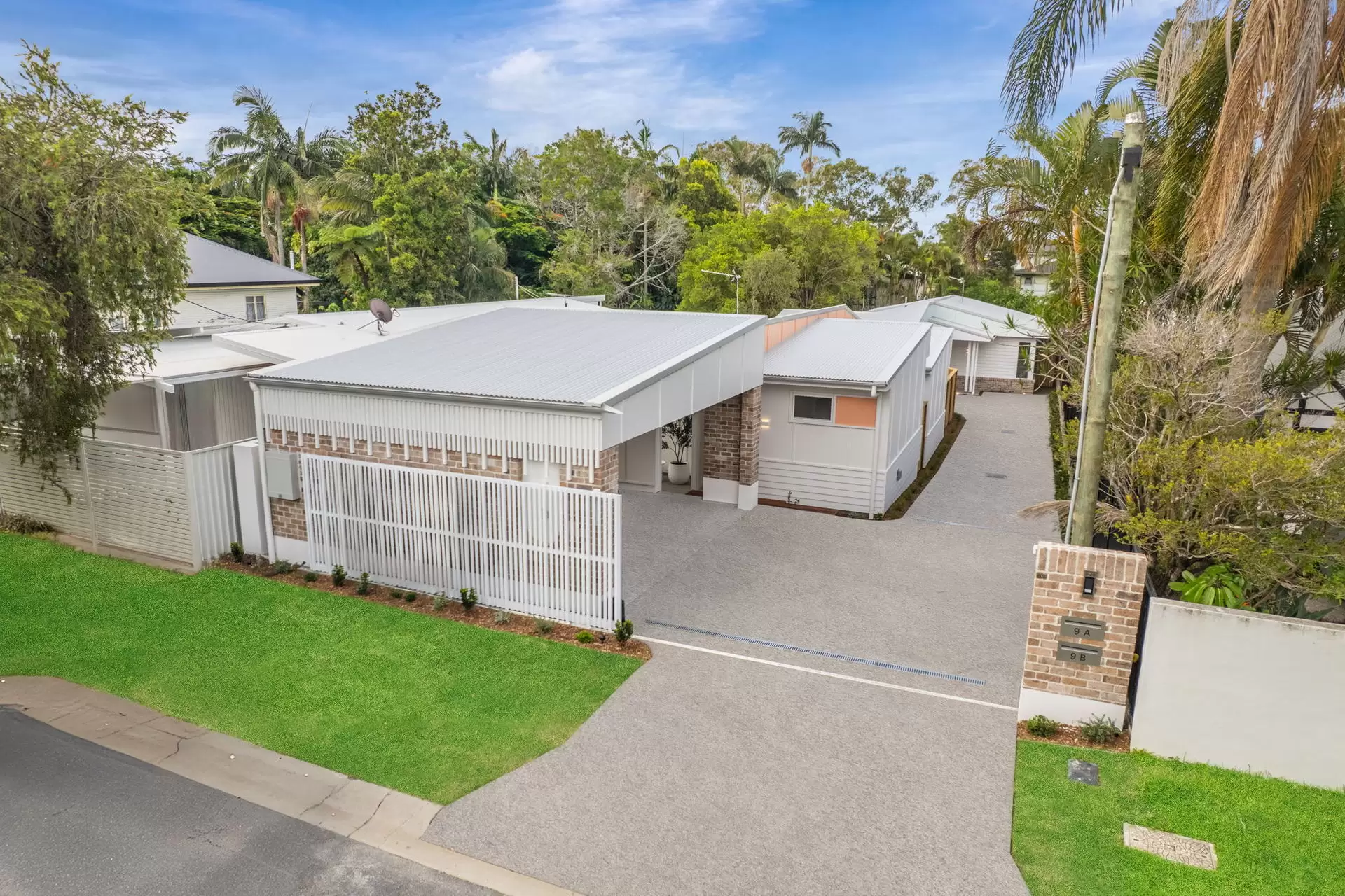 9A & B Dowling Drive, Southport Sold by Queensland Sotheby's International Realty - image 1