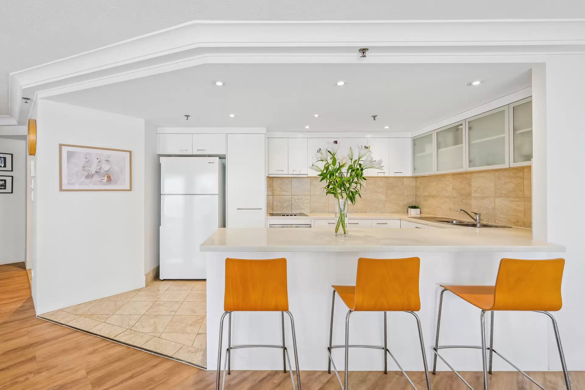 10/20 Cronin Avenue, Main Beach Sold by Queensland Sotheby's International Realty - image 1