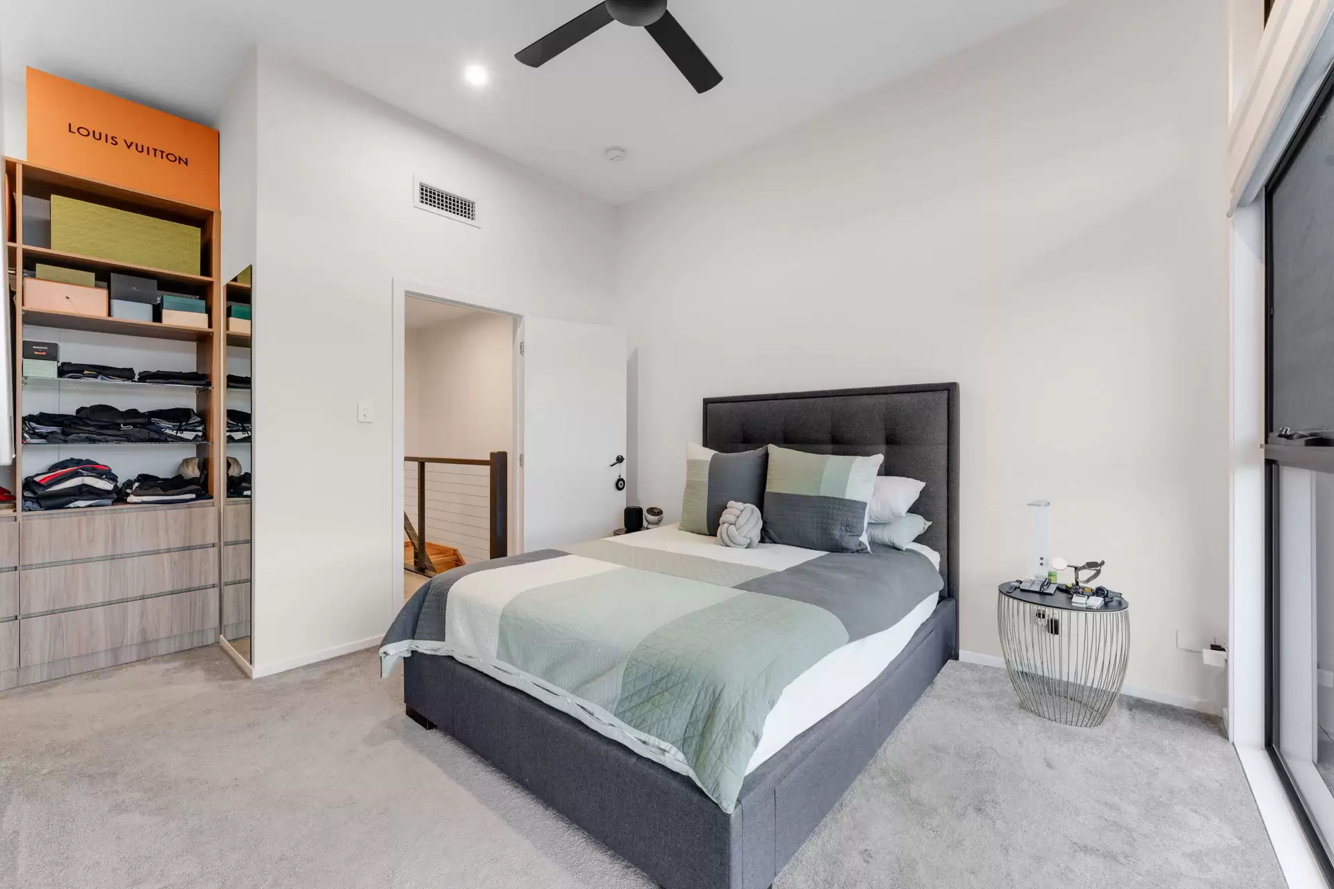2/38 Dalpura Street, Chevron Island For Sale by Queensland Sotheby's International Realty - image 1