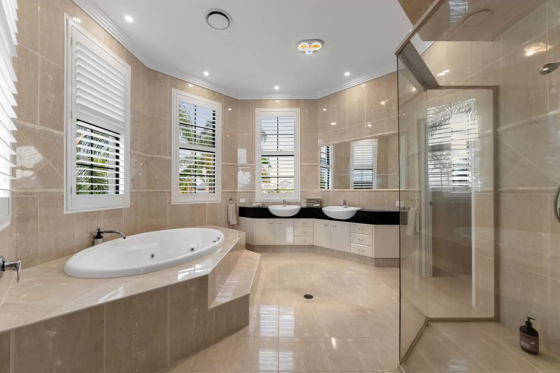 30 Midnight  Court, Runaway Bay Sold by Queensland Sotheby's International Realty - image 1