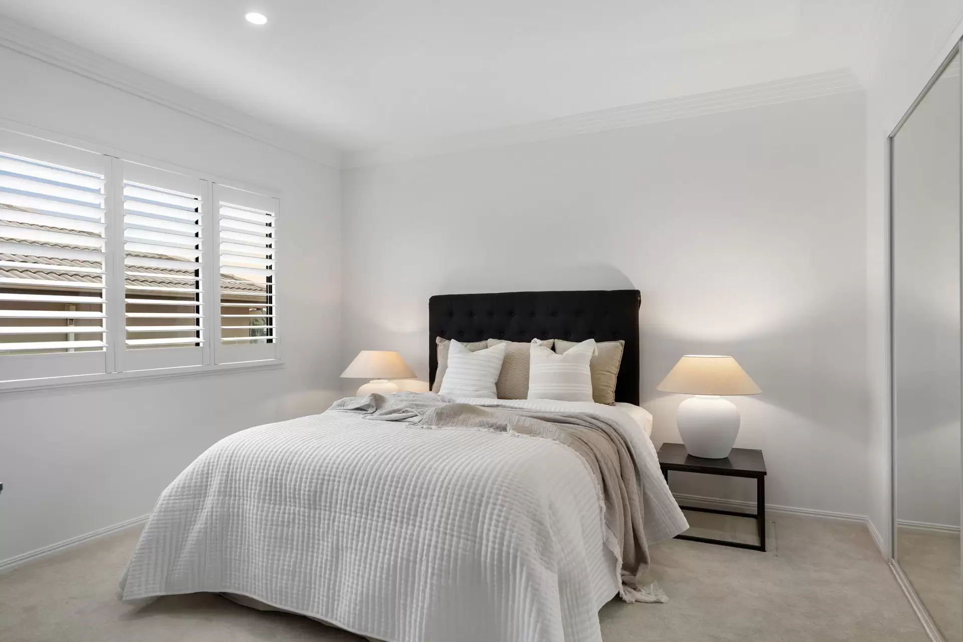 30 Midnight  Court, Runaway Bay Sold by Queensland Sotheby's International Realty - image 1
