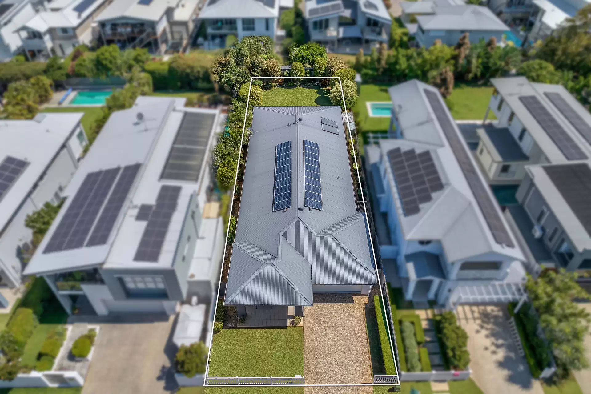 23 Counihan Street, Ormiston Sold by Queensland Sotheby's International Realty - image 1