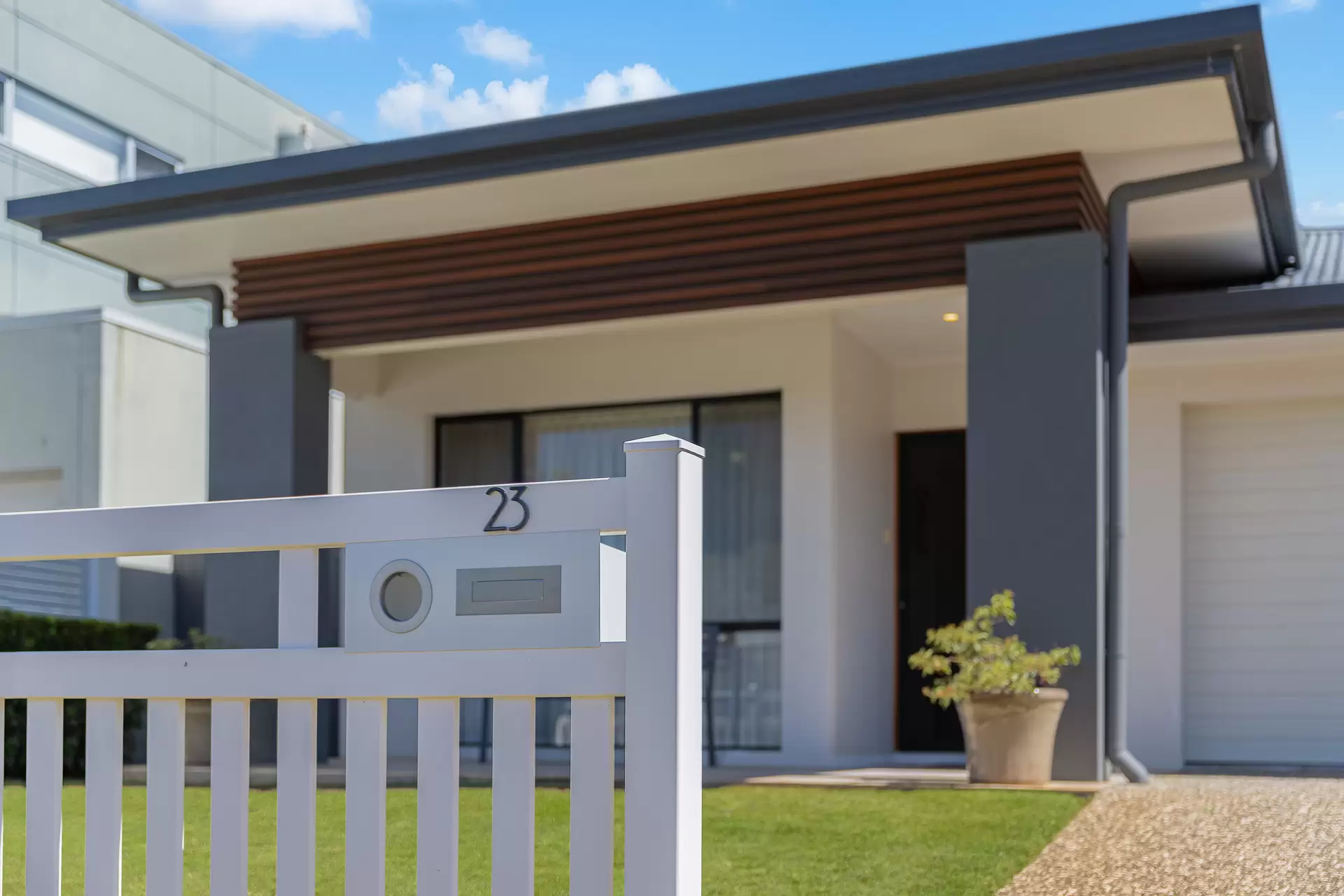 23 Counihan Street, Ormiston Sold by  - image 1