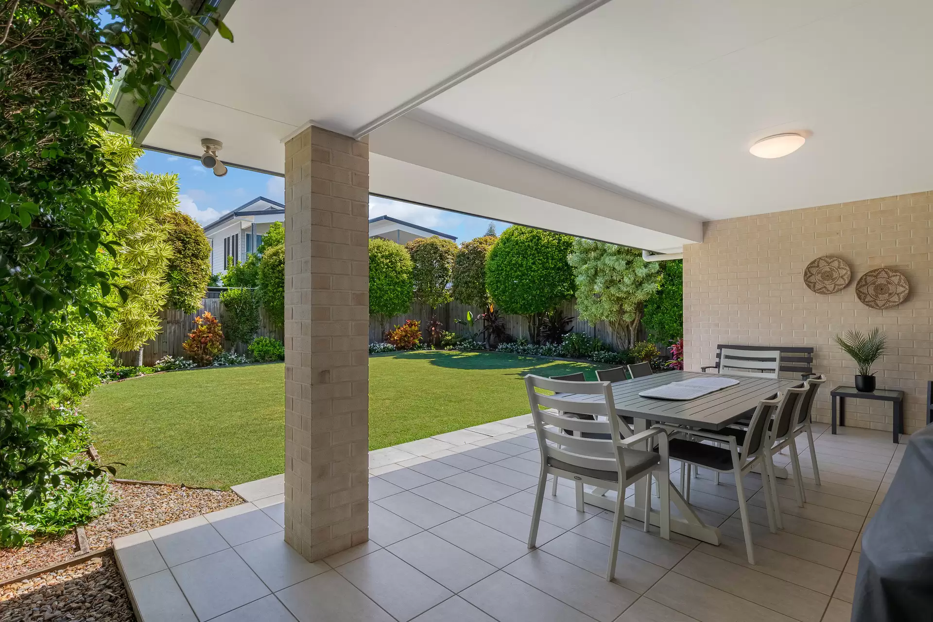 23 Counihan Street, Ormiston Sold by  - image 1