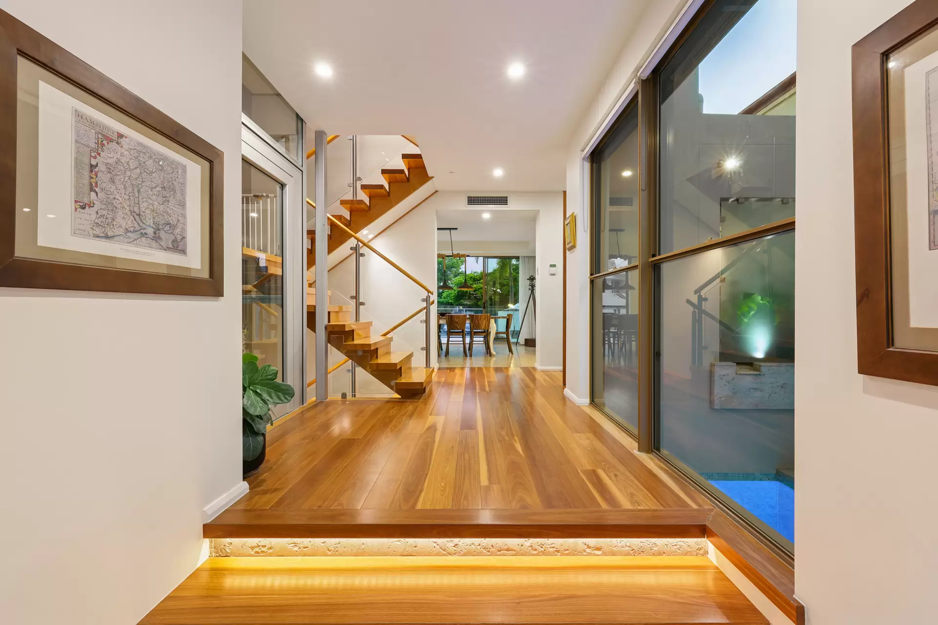 35A Hughes Avenue, Main Beach Sold by Queensland Sotheby's International Realty - image 1