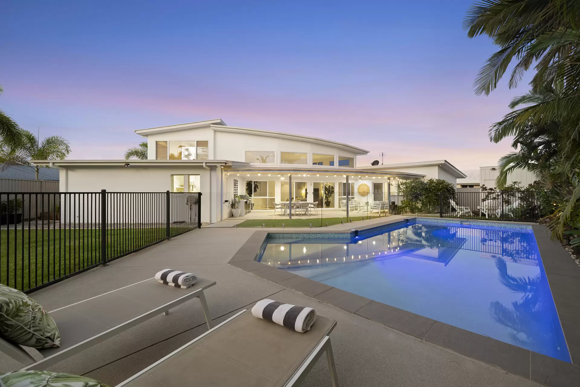 16 Jay Close, Buderim Sold by Queensland Sotheby's International Realty - image 1