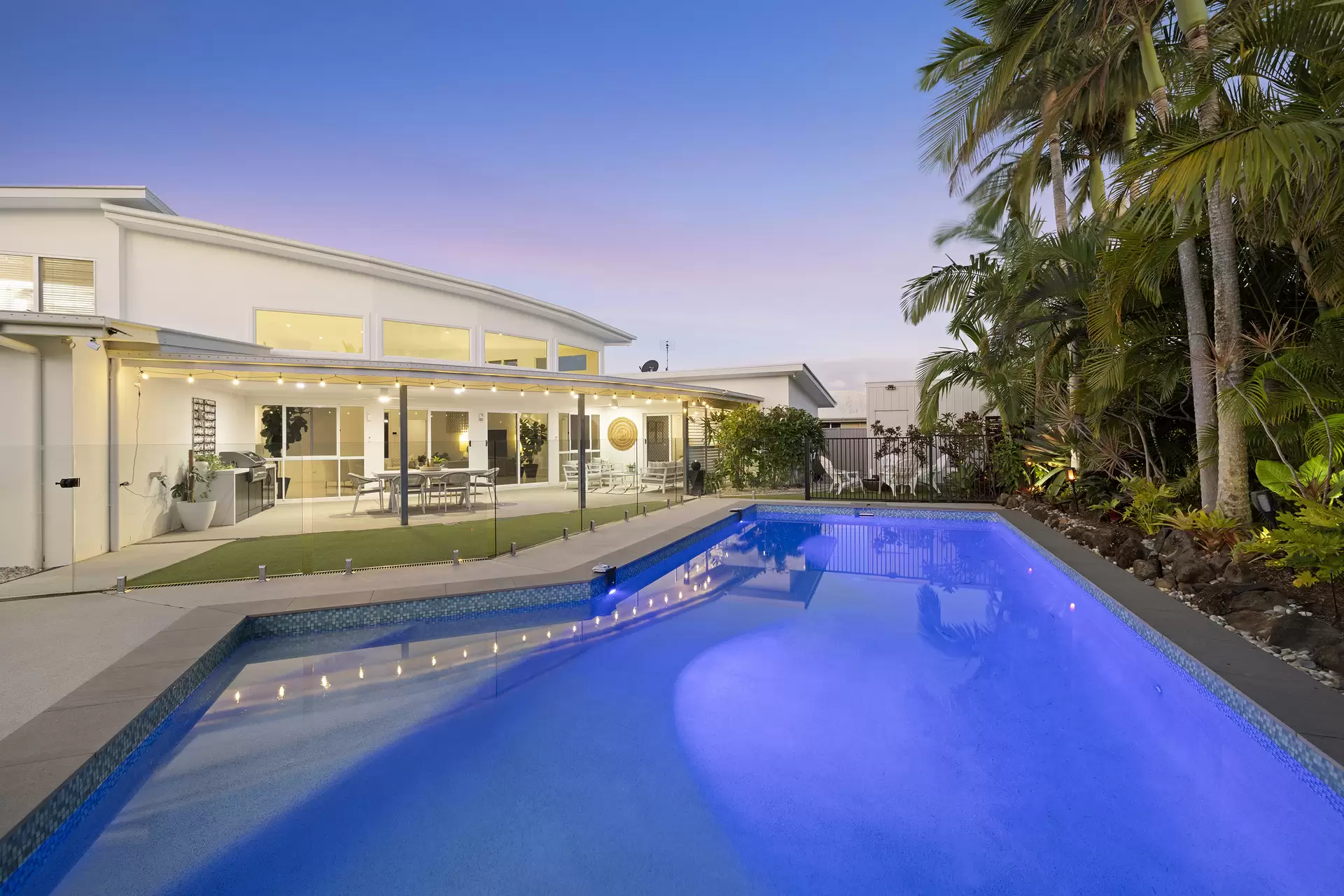 16 Jay Close, Buderim Sold by Queensland Sotheby's International Realty - image 1